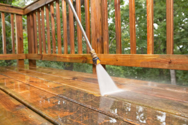 Best Pressure Washing Driveway  in Deforest, WI